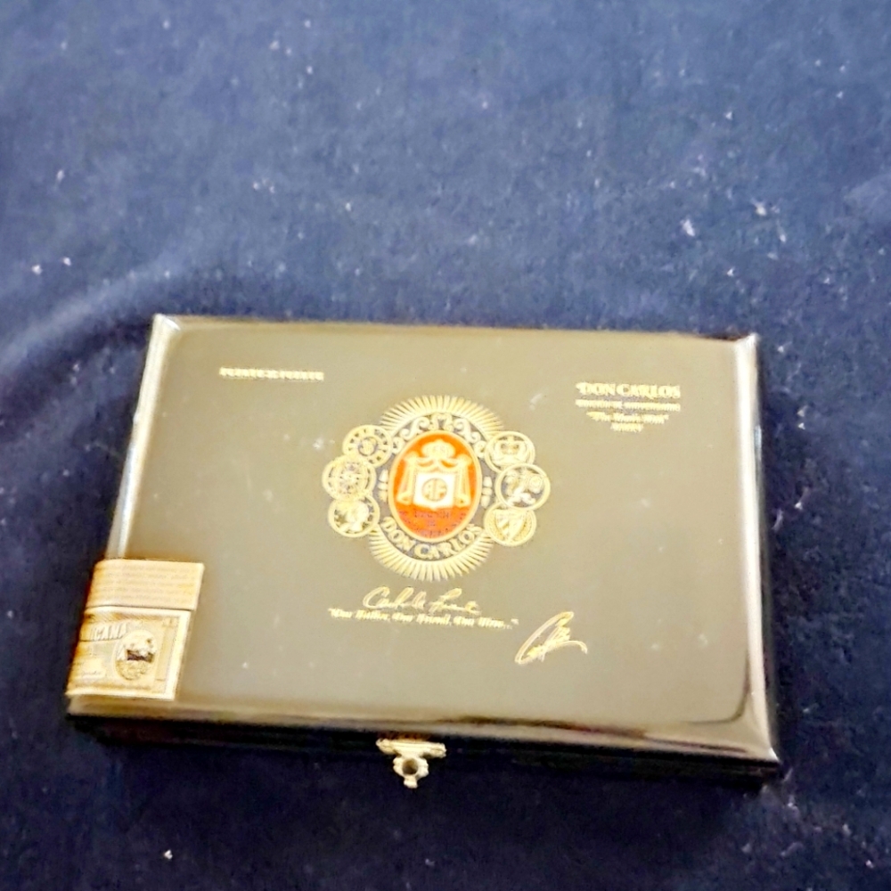 Don Carlos Personal Reserve cigar box